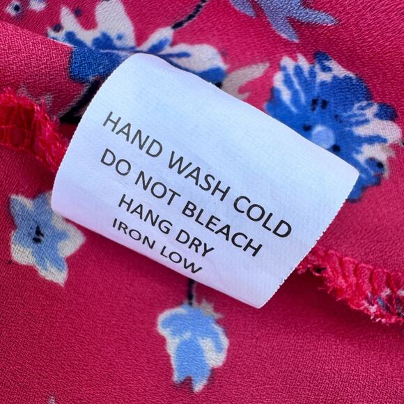 Sienna Sky Lightweight Floral Knotted Tank Blouse Size Medium - Picture 9 of 9